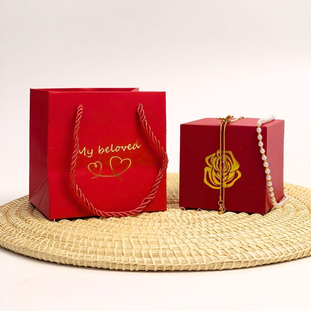 COLLAR MARIPOSA + CAJA DE JOYERIA