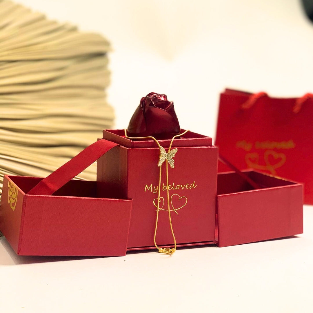 COLLAR MARIPOSA + CAJA DE JOYERIA