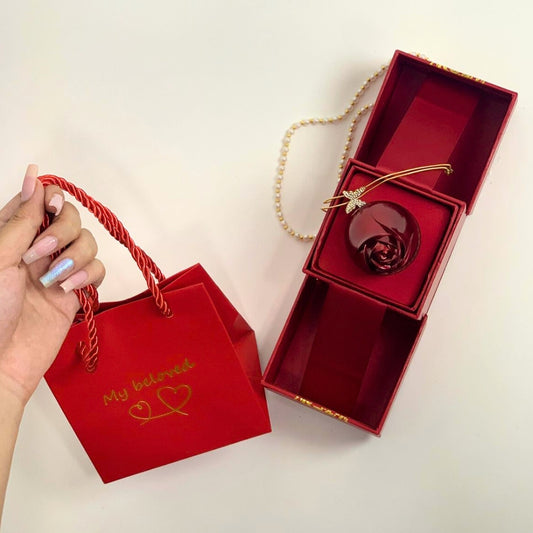 COLLAR MARIPOSA + CAJA DE JOYERIA